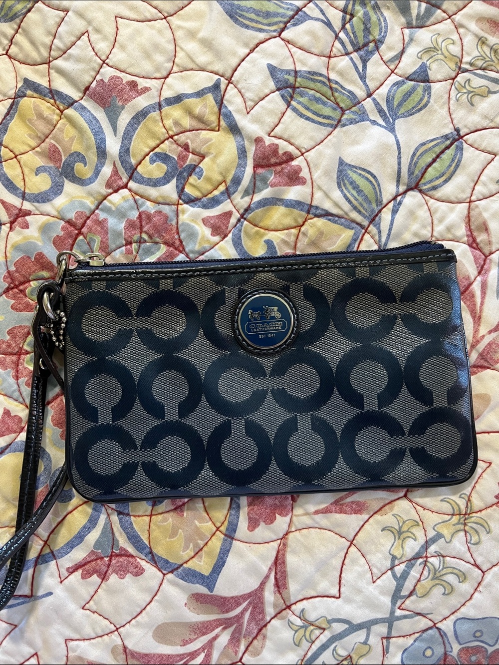 Vintage Coach Navy and Gray Signature Pattern Wristlet See Photos .